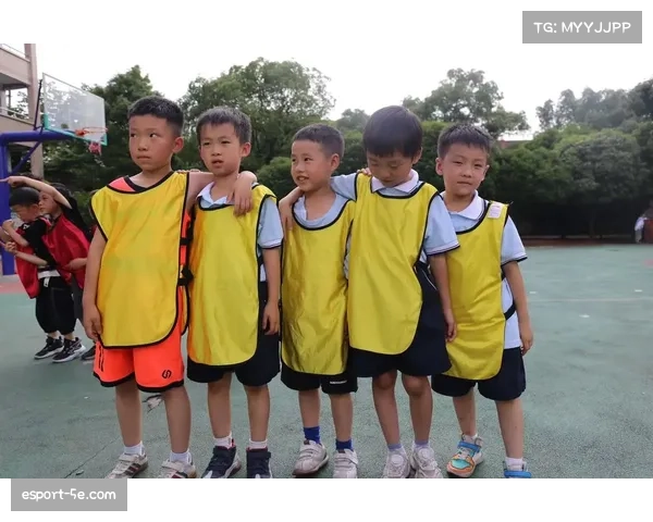 通讯：一座小城的篮球热情——记录阳光队季前赛下乡推广活动