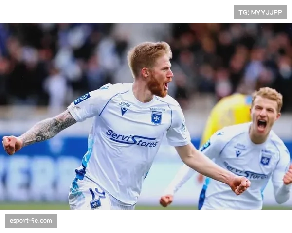 特鲁瓦3-0完胜第戎，赢下“升班马德比”，成功保级